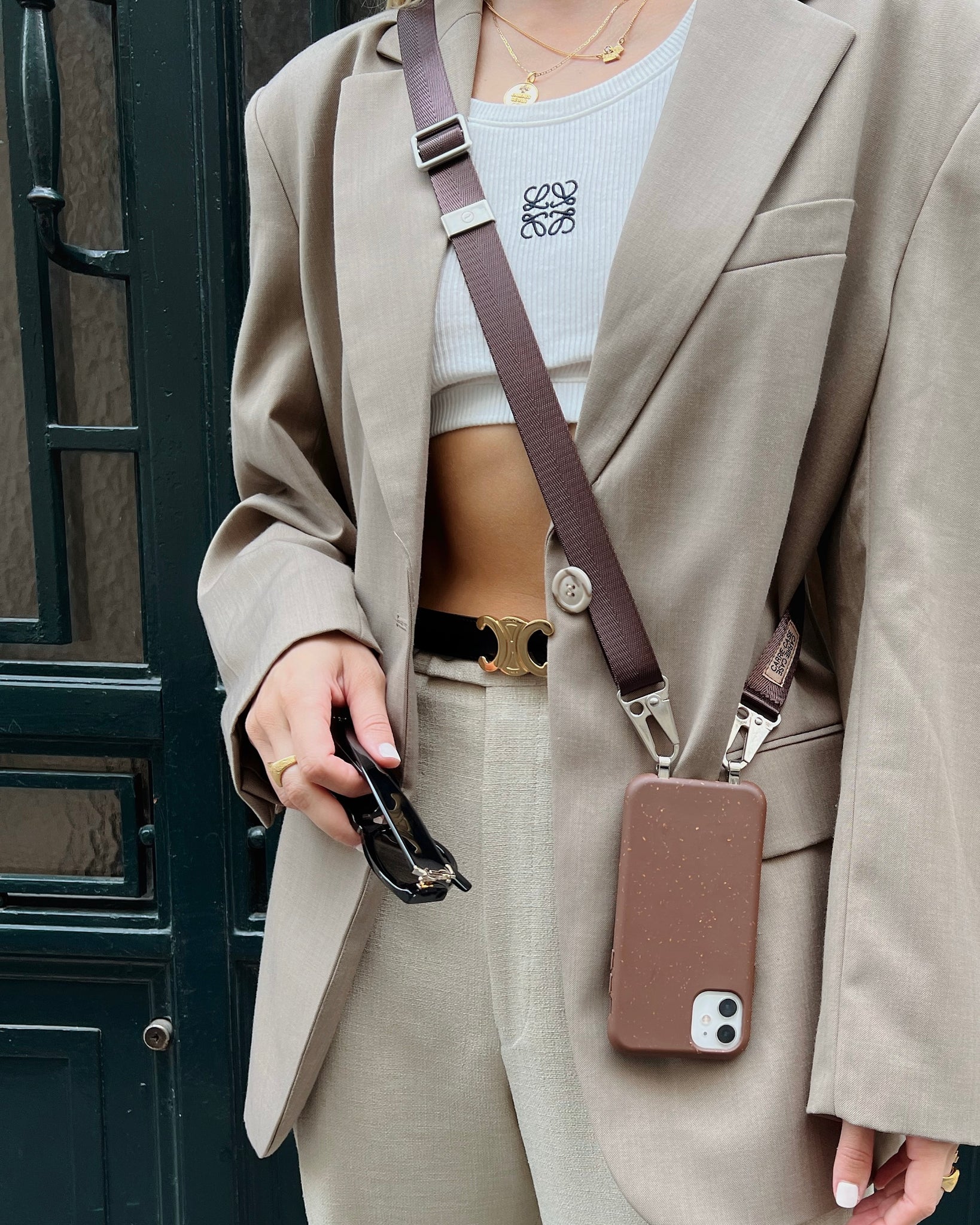 CARRIE CASE / SALE / FLEXI CHOCO / CASE + EYELETS / PLANT-BASED MATERIAL